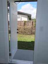 95 SW 17th Terrace in Homestead, FL - Building Photo - Building Photo