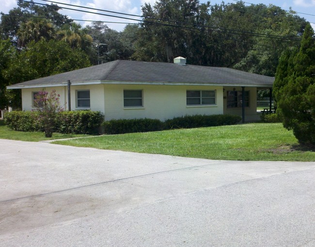 Willow Square in Mulberry, FL - Building Photo - Building Photo