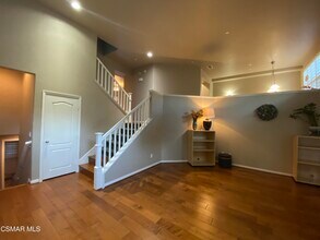 730 Tennis Club Ln in Thousand Oaks, CA - Building Photo - Building Photo