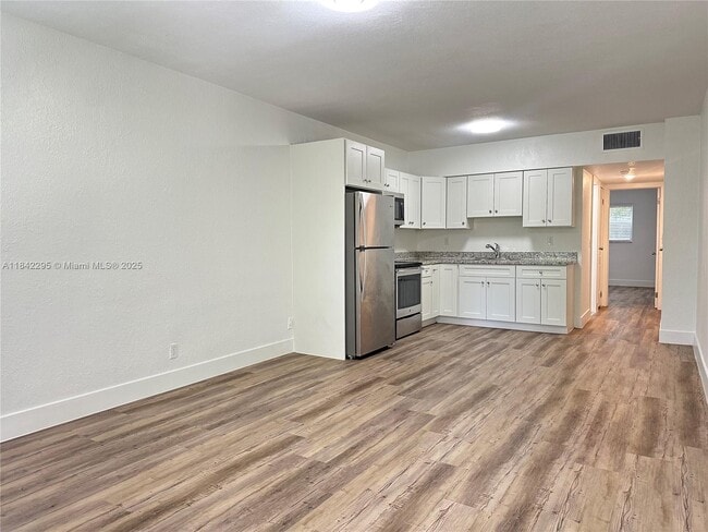 property at 1928 Jefferson St