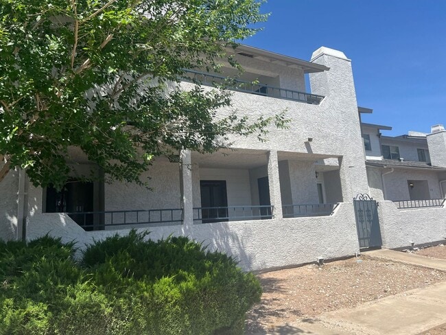 1604 Justin Pl in Henderson, NV - Foto de edificio - Building Photo