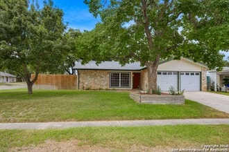 6532 Ambling St in San Antonio, TX - Building Photo - Building Photo