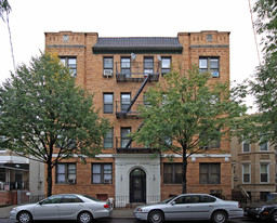 1531 E 15th St Apartments