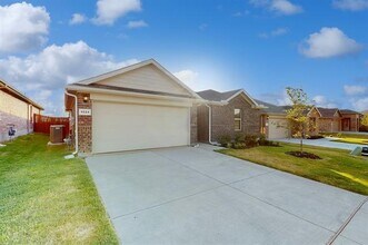 1524 Garysburg Ct in Fort Worth, TX - Building Photo - Building Photo