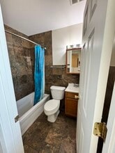 171 N West Ave, Unit 171-3 in Bradley, IL - Foto de edificio - Building Photo