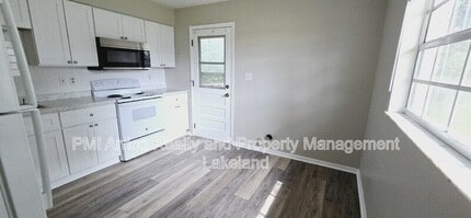 1207 Buddwood Rd in Lakeland, FL - Building Photo - Building Photo