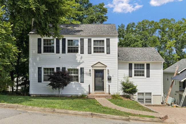 165 E Glenwood Dr in Clarksville, TN - Building Photo - Building Photo
