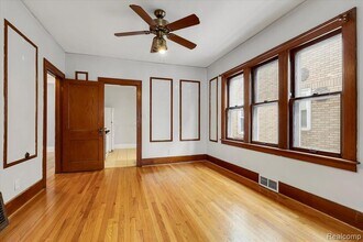 1318 Wayburn St in Grosse Pointe, MI - Building Photo - Building Photo