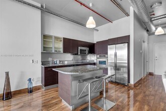 3029 NE 188th St, Unit 302 in Aventura, FL - Building Photo - Building Photo