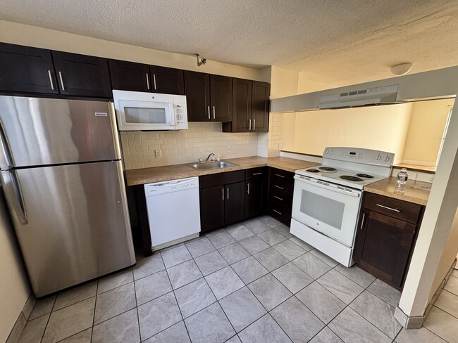 142 North Beacon St, Unit A1