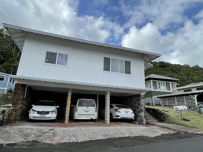 2432 Waolani Ave in Honolulu, HI - Building Photo