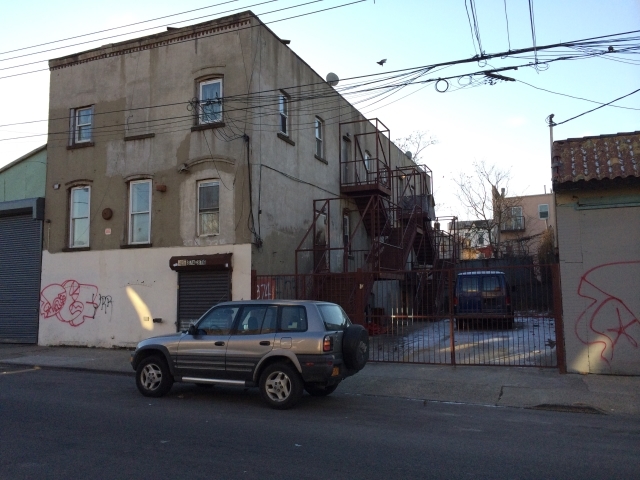 376 Cleveland St in Brooklyn, NY - Building Photo