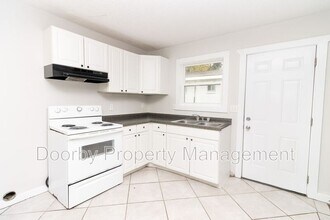 1104 N Hawthorne St in Chattanooga, TN - Building Photo - Building Photo