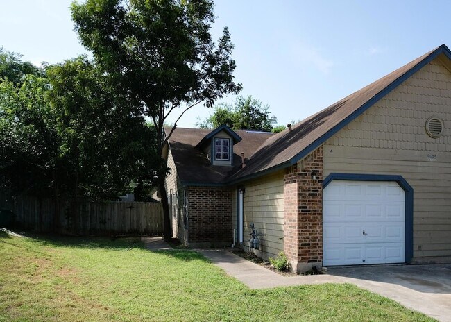 9105 Sanger Dr, Unit A in Austin, TX - Building Photo - Building Photo
