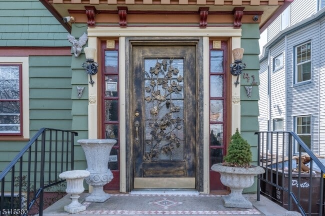 property at 41 Beekman St