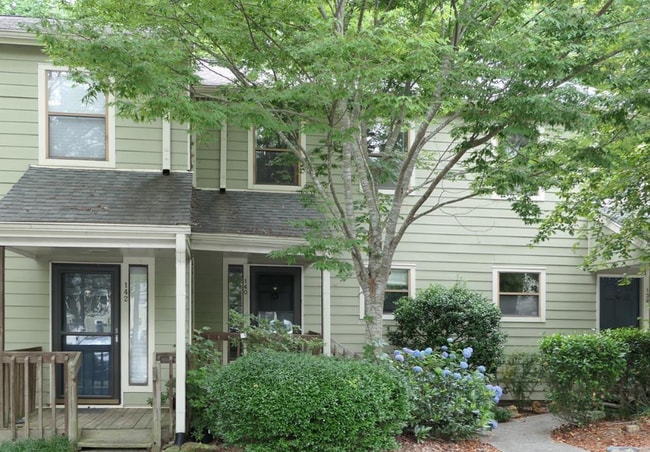 property at 140 Beechwood Dr