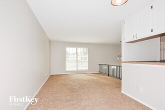 12652 Bay Tree Dr in Florissant, MO - Building Photo - Building Photo
