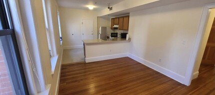881 Massachusetts Ave, Unit 23 in Cambridge, MA - Building Photo - Building Photo