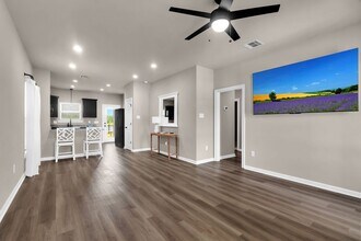 201 Resthaven Wy in Lafayette, LA - Building Photo - Building Photo