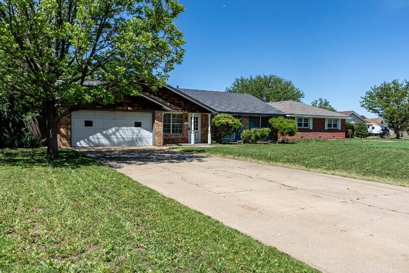 5408 George Terrace in Amarillo, TX - Foto de edificio