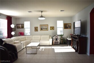 3424 Dandolo Cir in Cape Coral, FL - Building Photo - Building Photo
