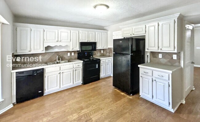 5547 St James St in Birmingham, AL - Building Photo - Building Photo