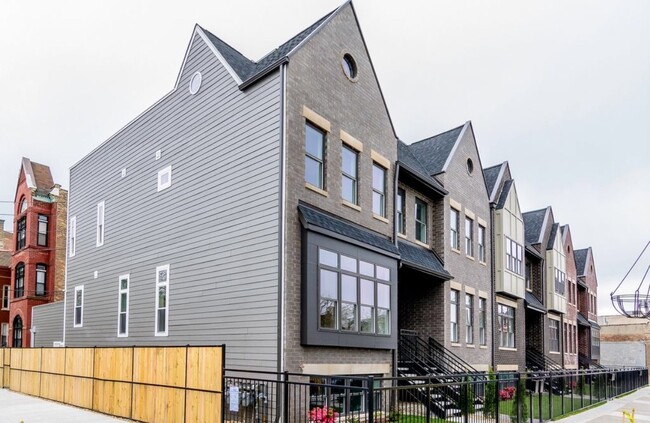 1015 E 43rd St in Chicago, IL - Building Photo - Building Photo