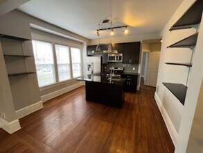 1698-1700-1700 Oak St in Columbus, OH - Building Photo - Building Photo