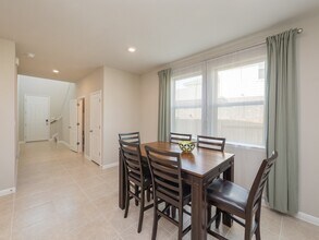 120 Serpens St in Andice, TX - Building Photo - Building Photo