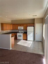 3753 Hollycroft Dr in North Las Vegas, NV - Building Photo - Building Photo