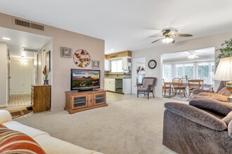 10113 W Pebble Beach Dr in Sun City, AZ - Building Photo - Building Photo
