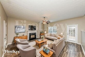 419 Lake Ridge Ln in Fairburn, GA - Building Photo - Building Photo