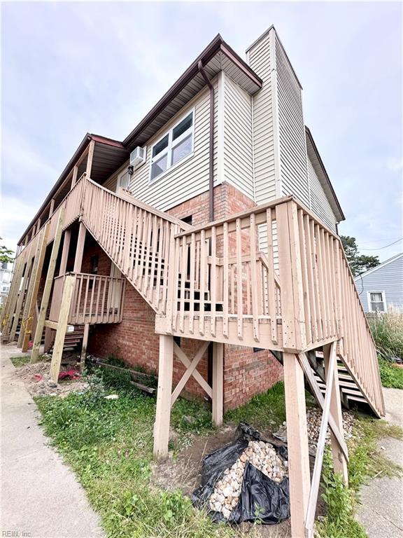 property at 9532 5th Bay St