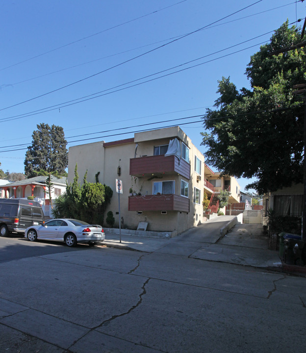 1306 Manzanita St in Los Angeles, CA - Building Photo