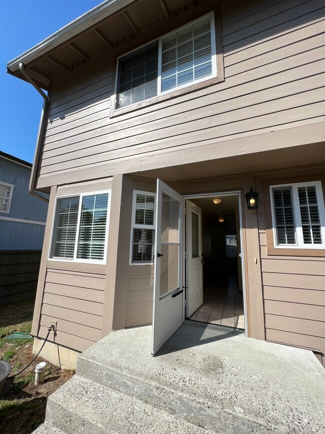 property at 720 14th Ave SE
