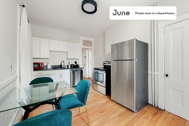 Room in Shared 4 bed/1 bath home, Unit B in Boston, MA - Building Photo - Building Photo