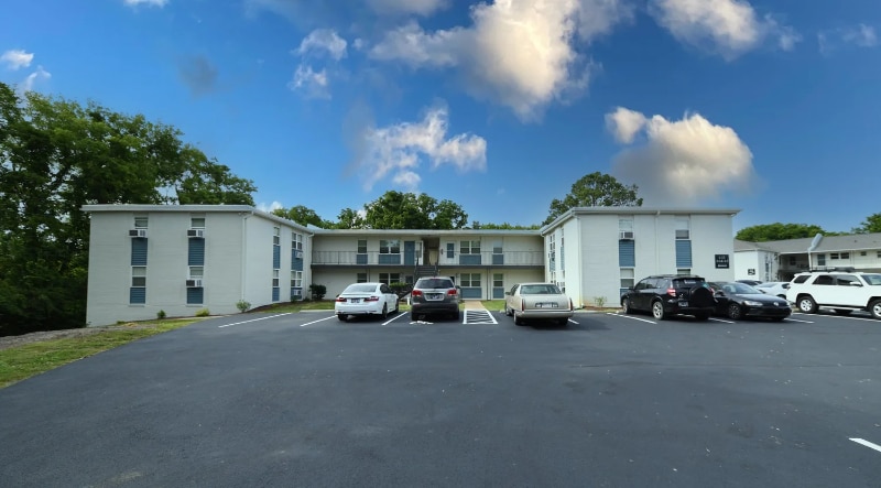 1106 W 7th St, Unit 2 Bedroom in Columbia, TN - Foto de edificio