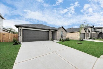 5038 Balcolm Dr in Fresno, TX - Building Photo - Building Photo
