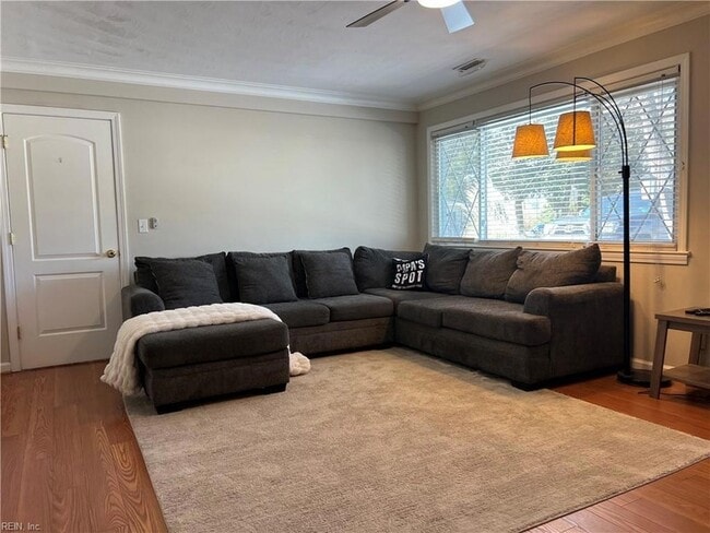 2233 Paris St in Virginia Beach, VA - Building Photo - Building Photo