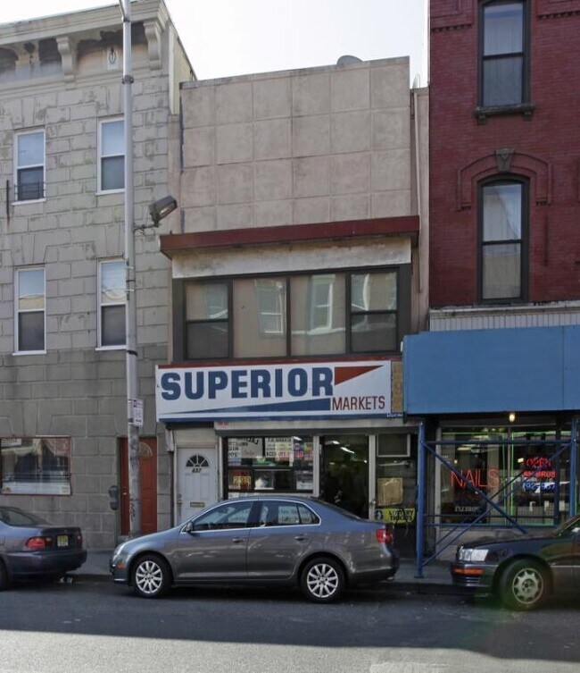 637 Newark Ave, Unit 1 in Jersey City, NJ - Building Photo - Building Photo