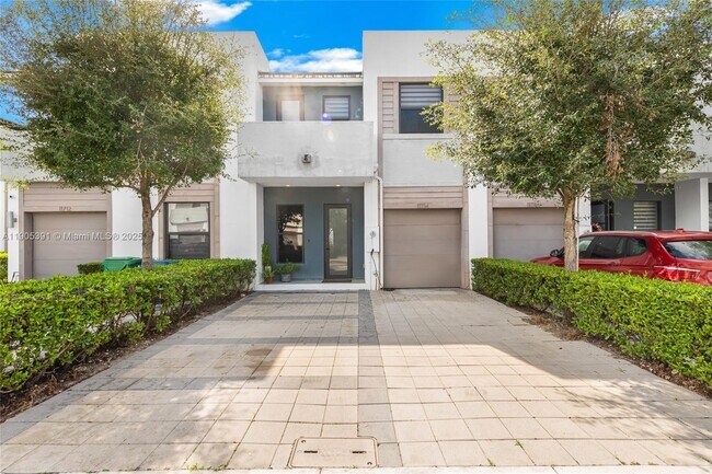 11714 SW 106th Terrace in Miami, FL - Building Photo - Building Photo