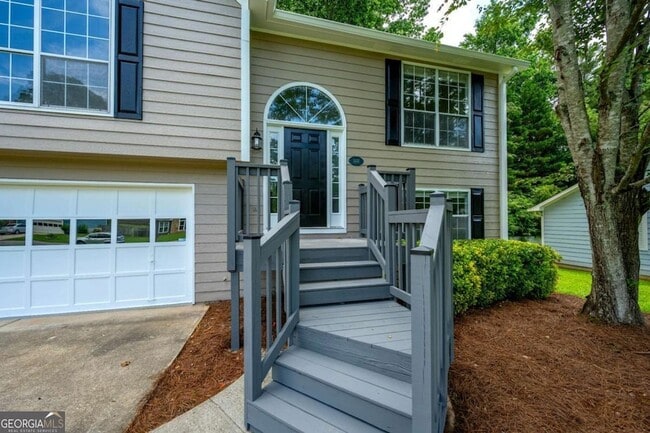 property at 5137 Allison Way NE
