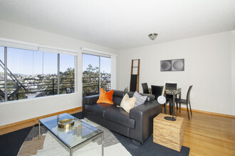 610 Clipper in San Francisco, CA - Building Photo - Building Photo