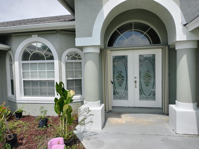 135 SW Majestic Terrace in Port St. Lucie, FL - Building Photo - Building Photo