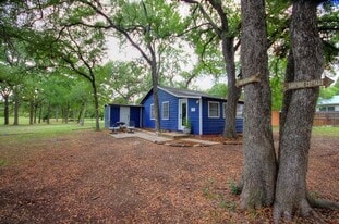 515 Co Rd 219A, Unit The Getaway in Tow, TX - Building Photo