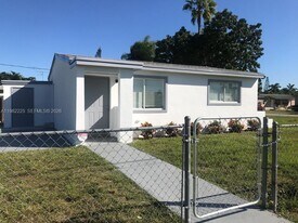 1401 NW 8th Ave in Homestead, FL - Building Photo