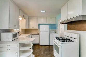 5325 Westminster Dr in Austin, TX - Building Photo - Building Photo