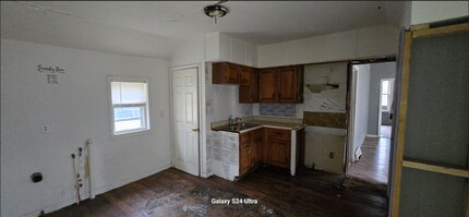 1618 W Kettelle St in Peoria, IL - Building Photo - Building Photo