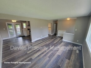 9072-9052 52 St NW in Edmonton, AB - Building Photo - Building Photo