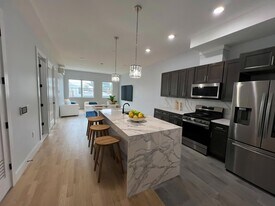 52 Cambridge Ave in Jersey City, NJ - Building Photo